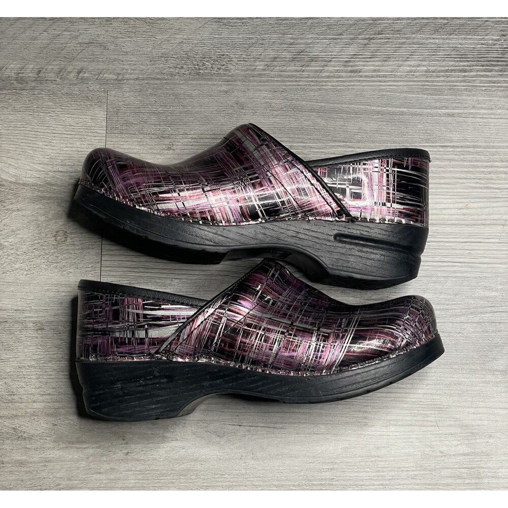 Dansko Professional Black Pink/White Hatch Patent Leather Clogs Size 38 - 7.5
